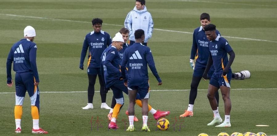 世体：皇马今天下午集结恢复训练 备战密集赛程